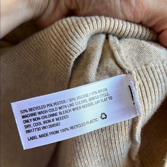 Light weight Spring Women's Beige V-Neck Sweater - Picture 4 of 4